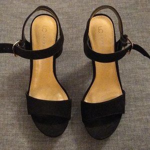 Black Lauren Conrad platform heels